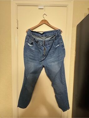 SHEIN Light Blue Boyfriend Jeans